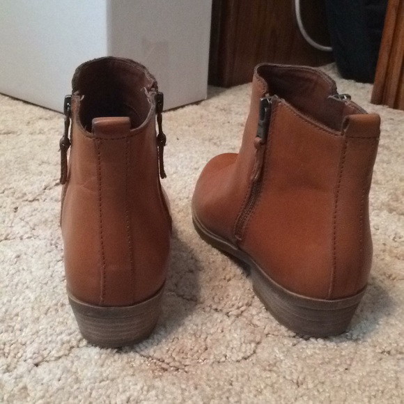 Ralph Lauren ankle booties - Picture 3 of 3